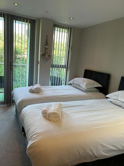 Modern Apartment, Fistral Beach New Quay Buitenkant foto